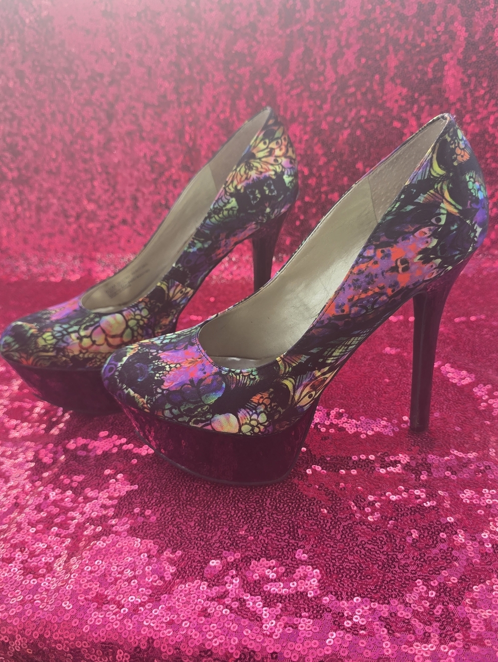 Carlos by Carlos Santana Multicolor Floral Platform Pumps